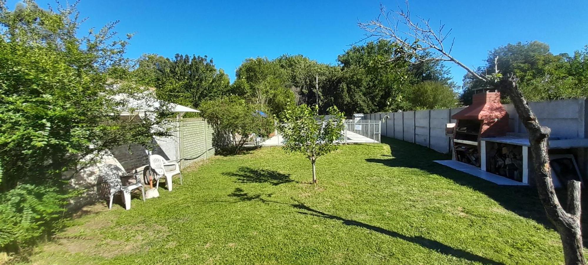 Villa Casa Con Pileta, Jardin, Cochera Y Parrilla En Chascomus. Capac. 4 Personas Exterior foto