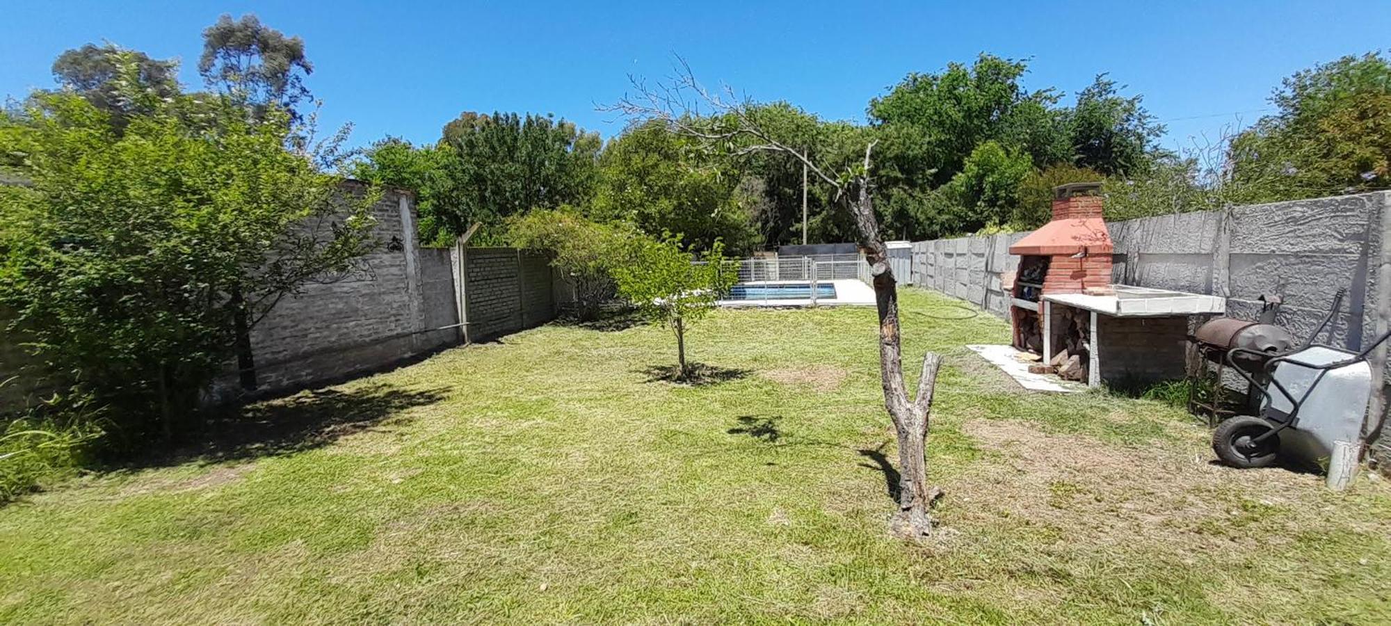 Villa Casa Con Pileta, Jardin, Cochera Y Parrilla En Chascomus. Capac. 4 Personas Exterior foto